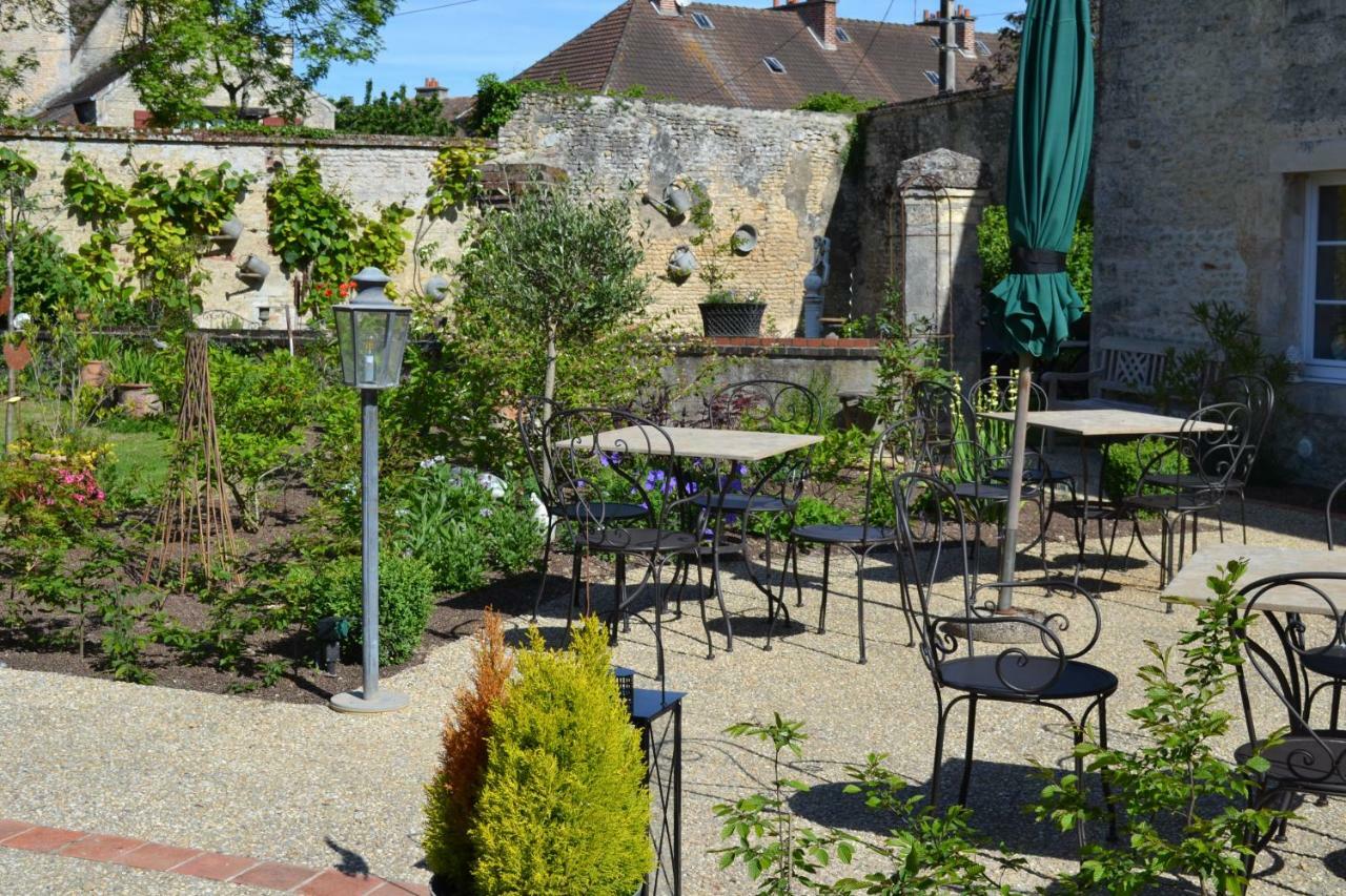 La Maison Des Buis Falaise  Exterior photo